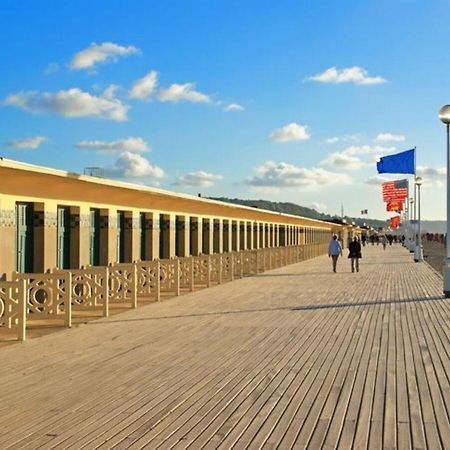 Echappee Chic - Balcon - 150 M Casino Deauville & Plage المظهر الخارجي الصورة